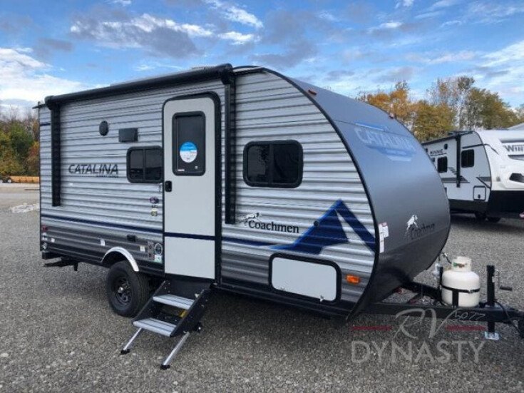 Thumbnail Photo undefined for New 2022 Coachmen Catalina